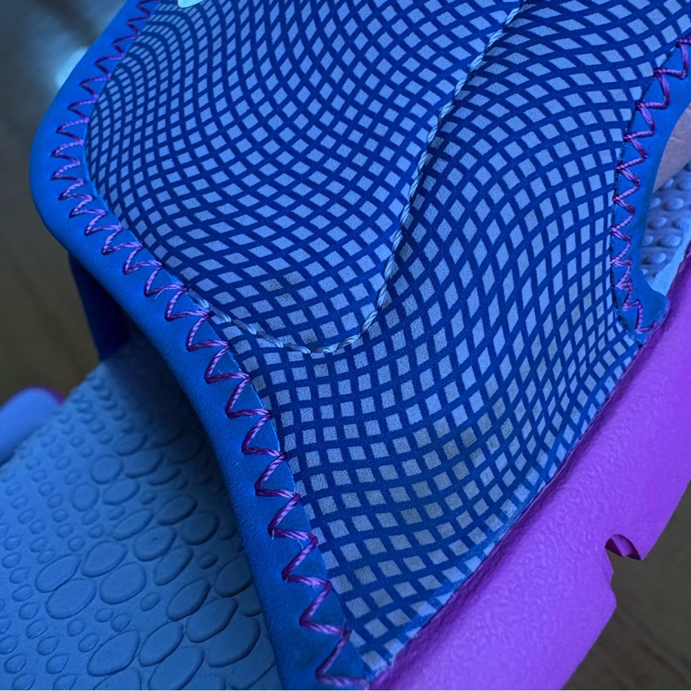 Nike Sunray Adjust 4 Sandals Shoes Hydrangeas Comet Blue Pink Youth Girls Size 3 - Picture 11 of 13